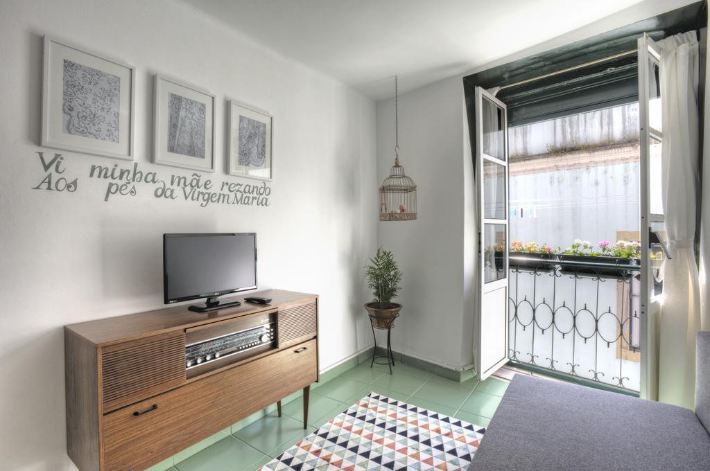 Stay Local In Alfama! Alice Central Home, Near River Lisboa Exterior foto