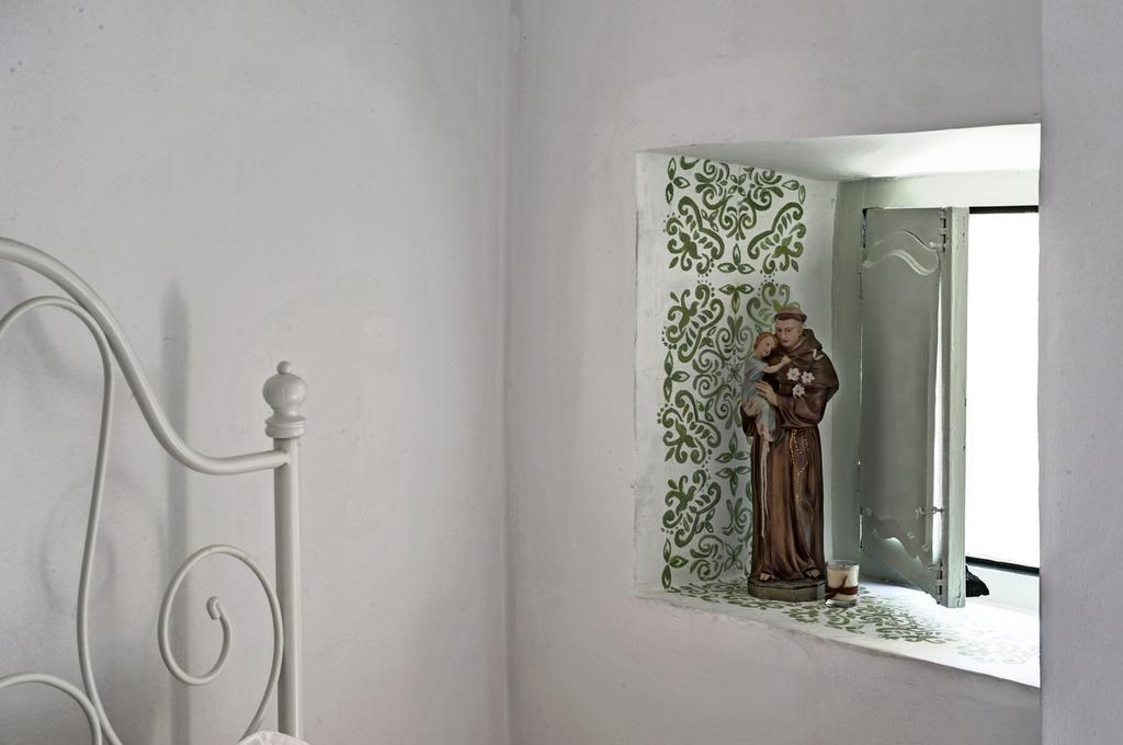 Stay Local In Alfama! Alice Central Home, Near River Lisboa Exterior foto